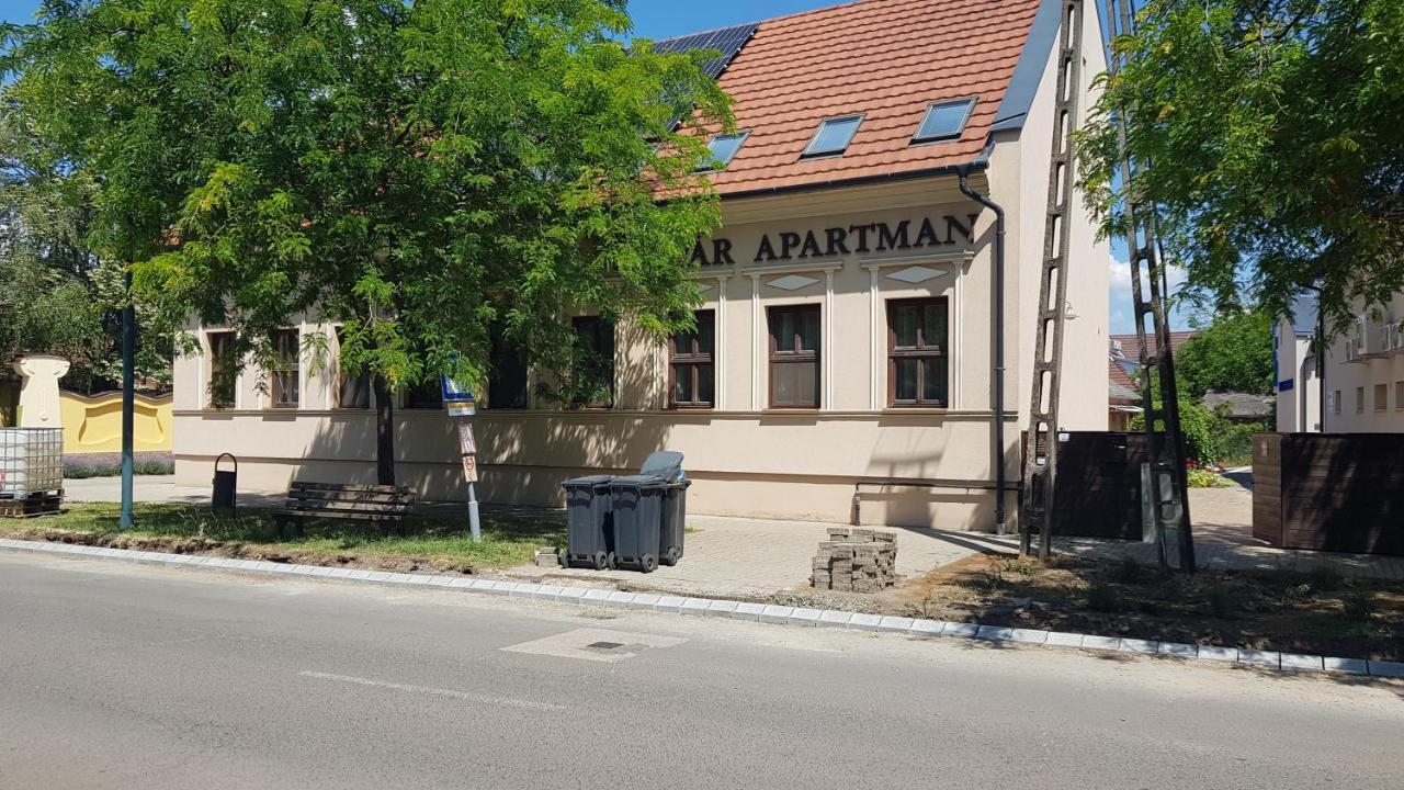 Vegvar Delux Apartman Gyula Exterior photo